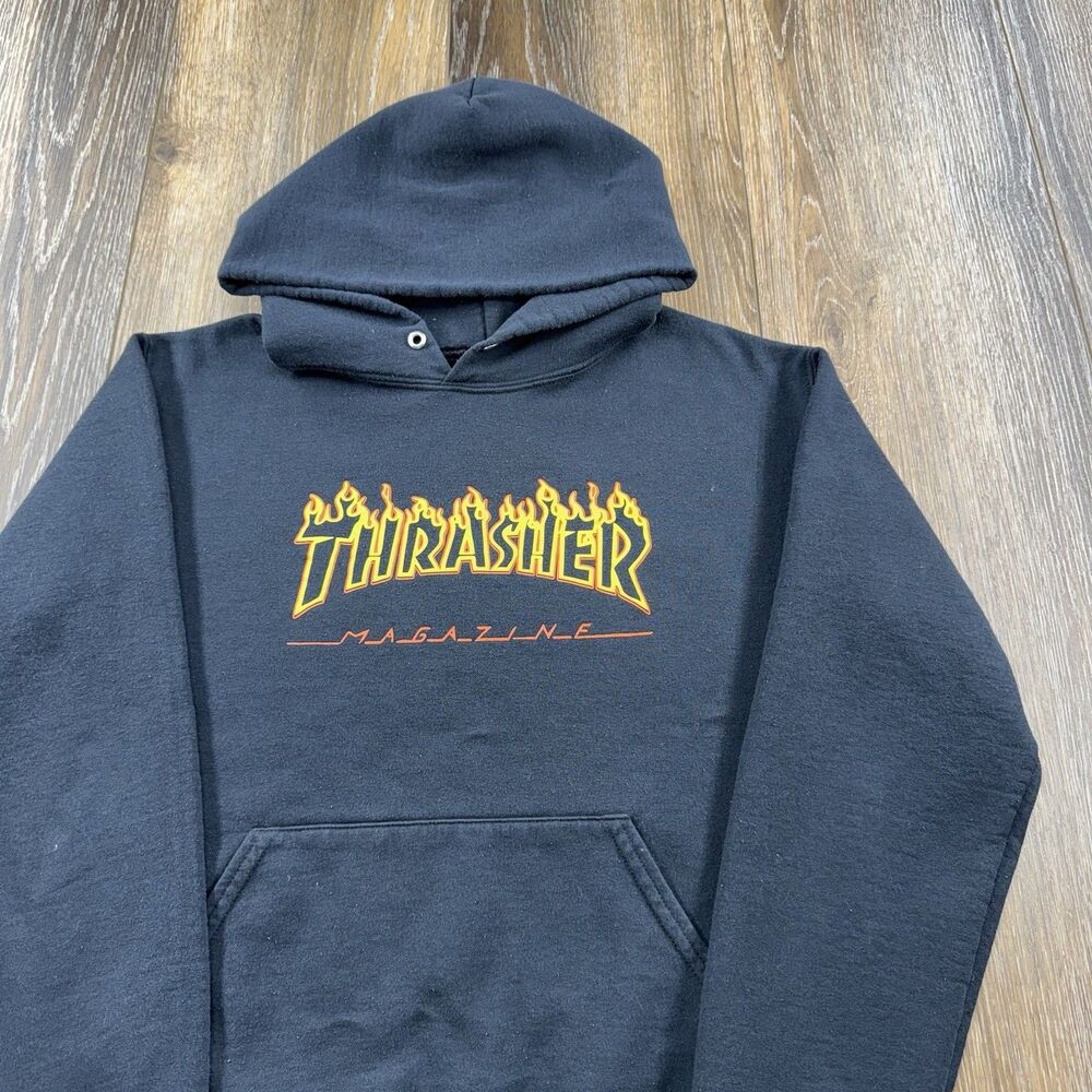 Vintage Thrasher Hoodie Mens S Black Sweatshirt Skateboard Magazine Flame Fire